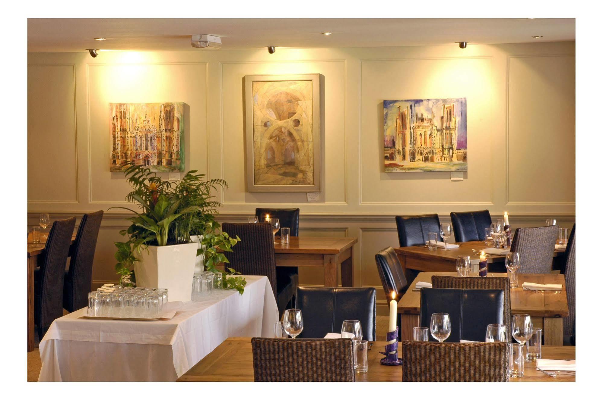 The Kings Arms Ξενοδοχείο Stowel Εξωτερικό φωτογραφία