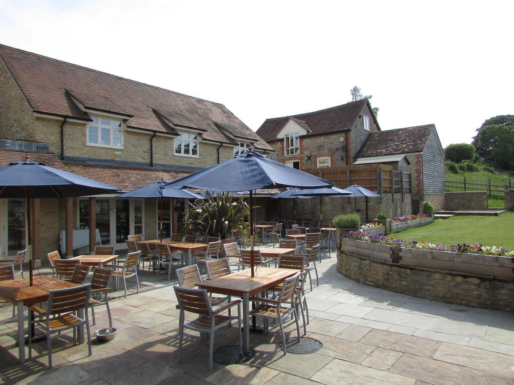 The Kings Arms Ξενοδοχείο Stowel Εξωτερικό φωτογραφία